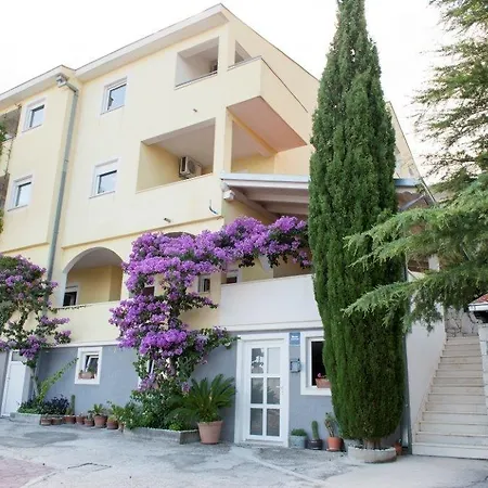 House * Duće
