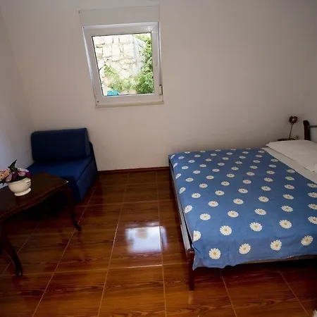 House Apartament *