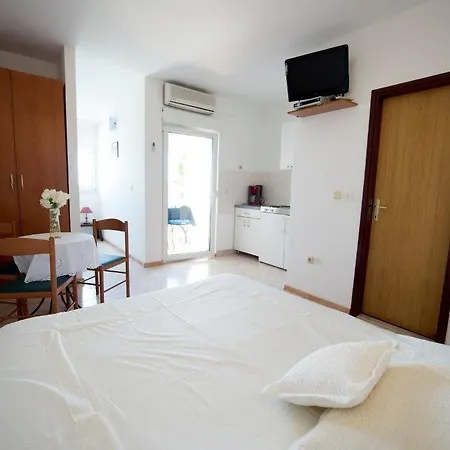 Apartament House