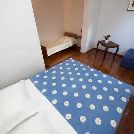 House Apartament *