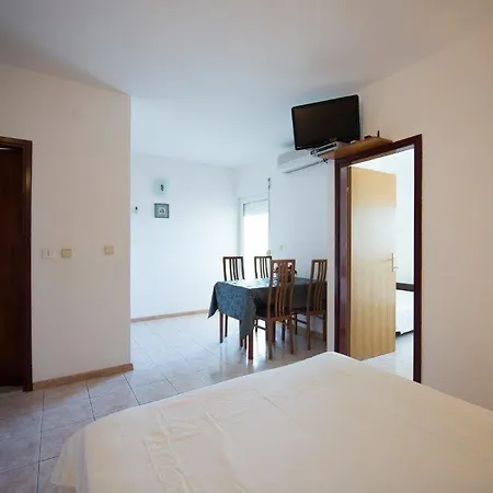 Apartment House *